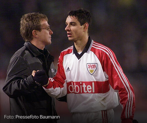 Ralf Rangnick als Trainer vom VfB Stuttgart mit Viorel Ganea, 1999
