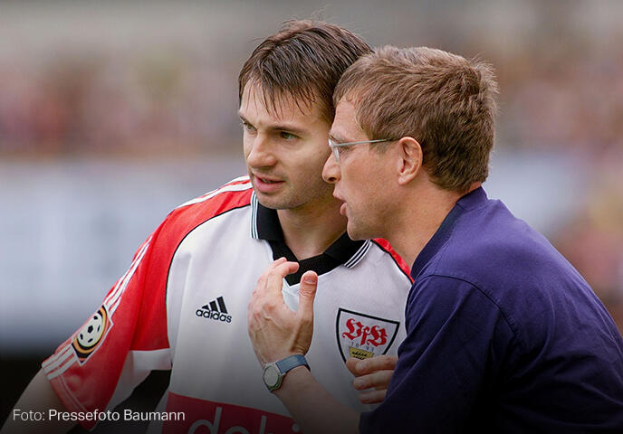 Ralf Rangnick als Trainer vom VfB Stuttgart mit Pavel Kuka, 2000