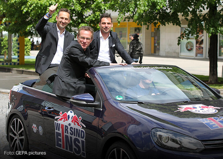 Ralf Rangnick, Cheftrainer von Rasenballsport Leipzig, mit Achim Beierlorzer und Zsolt Loew, 2016